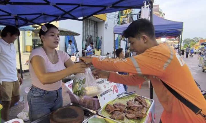 นครนายก – ร้านตี๋ใหญ่คอหมูย่าง-เนื้อย่าง-ใส้ย่าง อร่อยนุ่มชุ่มลิ้น