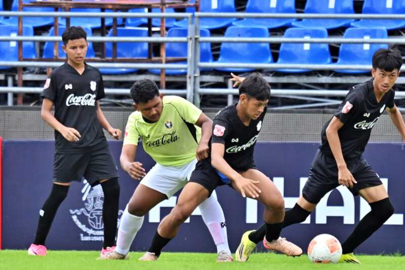 กันทรารมณ์-บียู ประเดิมดุ, ชัยนาท-อบจ.สงขลาฯ เฉือนหวิว โค้ก คัพ U17 รอบชิงแชมป์ประเทศไทย รอบแบ่งกลุ่ม วันแรก