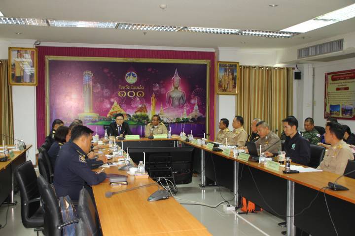 ร้อยเอ็ดประชุมเข้มแก้ปัญหายาเสพติด “รองเลขาธิการ ป.ป.ส.” ลงพื้นที่ติดตามงาน ชูบำบัดฟื้นฟูคืนคนดีสู่สังคม