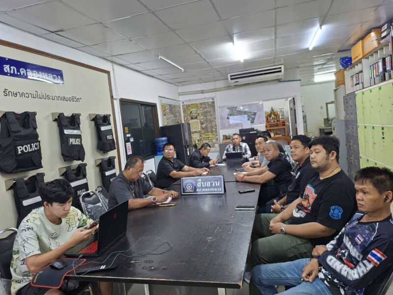 ปทุมธานีตร.เร่งล่าโจรชิงเงินล้านธนาคารพยานแฉนาทีเผารถหนี
