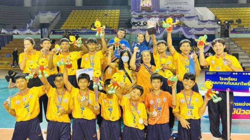 ​หัวใจไม่เคยยอมแพ้! “โรงเรียนนาจานโนนนาโพธิ์” ตั้งเป้าเข้ารอบประเทศศึกลูกยาง PMYC