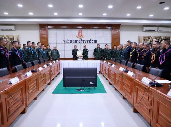 เดินหน้าความมั่นคงควบคู่การพัฒนา แม่ทัพภาคที่ 4 ลงพื้นที่ตรวจเยี่ยม ฉก.นราธิวาส ให้กำลังใจกำลังพล ย้ำบูรณาการทุกภาคส่วน ร่วมทำงานเพื่อประชาชน