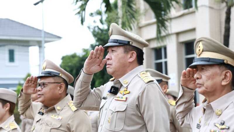 พิษณุโลกอบจ.พิษณุโลก จัดกิจกรรมเชิญธงชาติไทยและร้องเพลงชาติไทย เนื่องใน “วันพระราชทานธงชาติไทย”