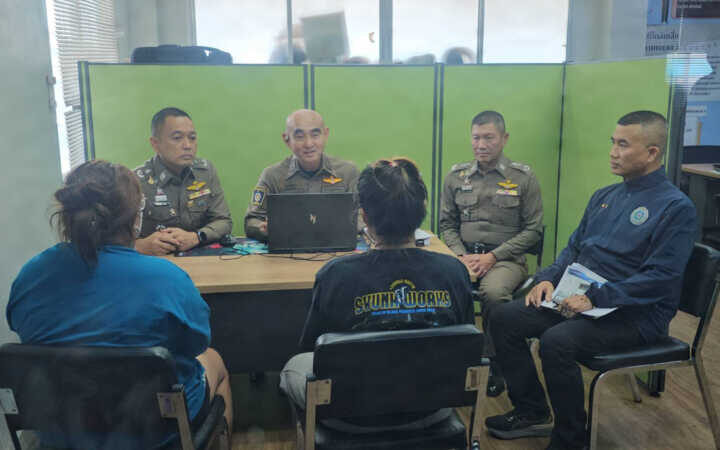 ปทุมธานี – ตร.รวบ2ผู้ต้องหาเครือข่ายเงินกู้มรณะ ต้นเหตุแม่เลี้ยงเดี่ยวรมควัน 3 ศพ