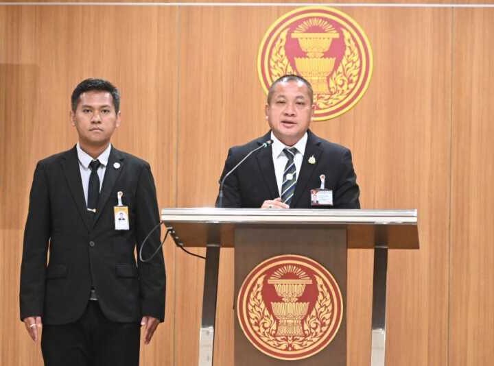 กรุงเทพมหานครส.ส.ดาชัย พรรคกล้าธรรมเดินหน้าสอบพิรุธยึดสินค้าไม่ได้มาตรฐานจี้ตรวจเส้นทางเงิน–นอมินีเตรียมเรียกบริษัทชี้แจง 29 ต.ค.
