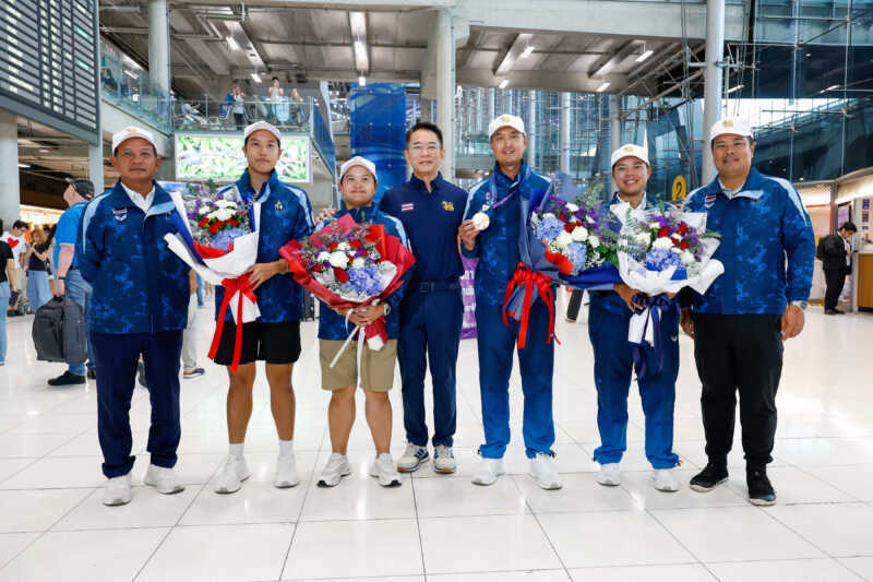 “โปรเพชร” สดมภ์ นำทัพกอล์ฟไทยกลับถึงไทย หลังคว้าเหรียญประวัติศาสตร์เอเชียนเกมส์ 2026