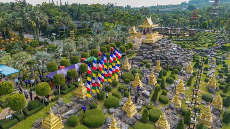 นงนุช เวิลด์ พัทยา สืบสานศรัทธาหิมาลัย เปลี่ยนธงมนตรา 9 ต้น เชื่อมวัฒนธรรมไทย–ภูฏาน–ทิเบต–เนปาล