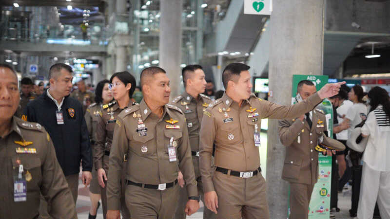 พล.ต.ท.นพศิลป์รับตำแหน่ง ผบช.สตม. วันแรก ลงสุวรรณภูมิทันที กำชับคัดกรองเข้ม สกัดอาชญากรรมข้ามชาติ พร้อมดูแลนักท่องเที่ยว